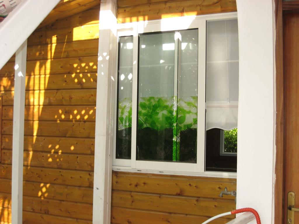 Les Anones Apartment Saint-Gilles Les Bains Exterior photo